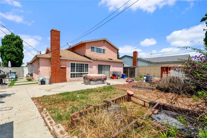 19722 Tajauta Avenue, Carson, California 90746