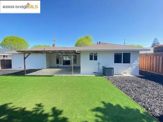 2157 Holbrook Dr, Concord, California 94519