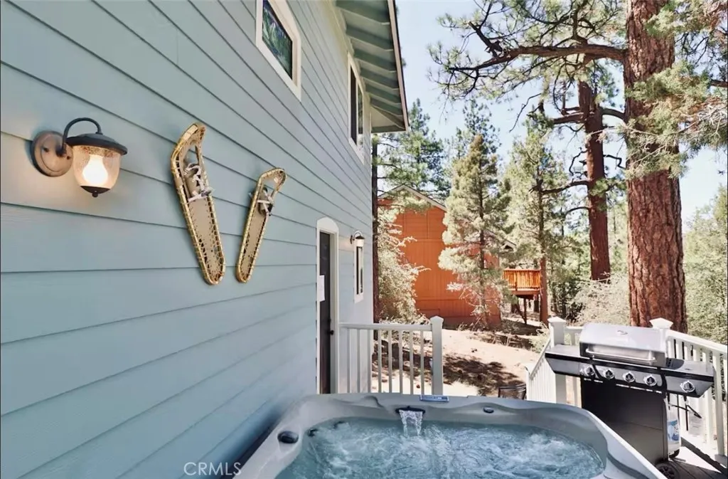 550 Villa Grove Avenue, Big Bear City, California 92314 home-pic-1