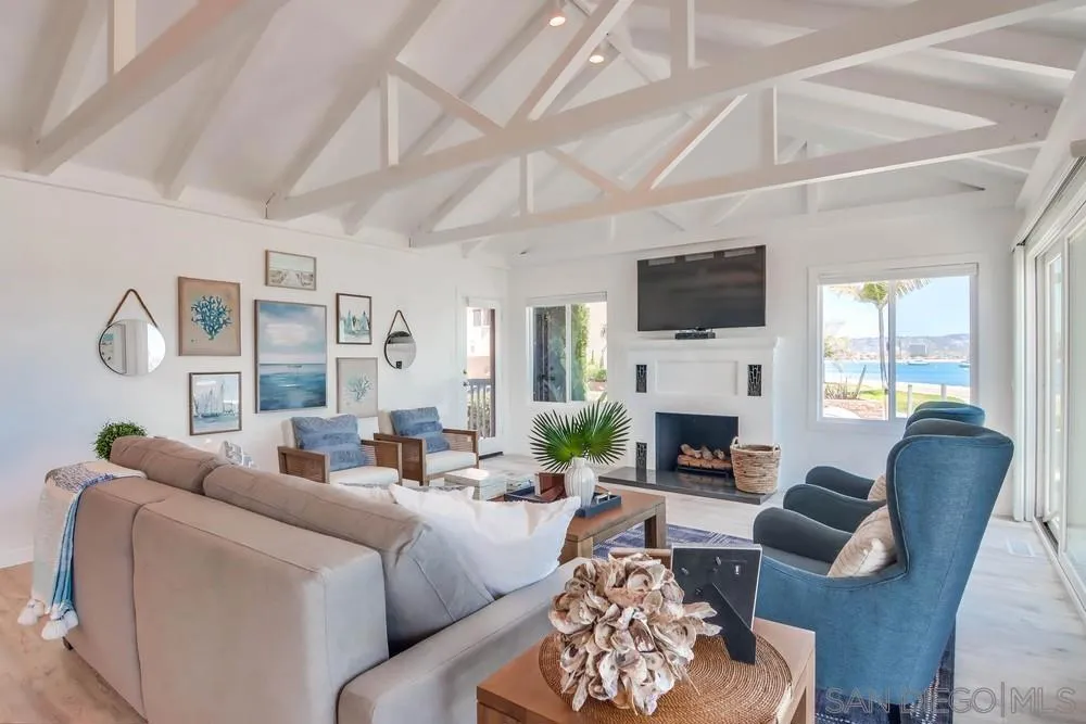 3291 Bayside Walk, San Diego, California 92109 home-pic-15