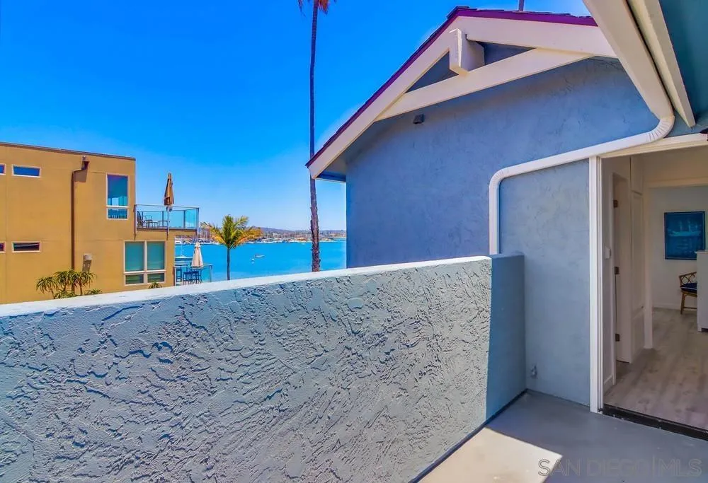 3291 Bayside Walk, San Diego, California 92109 home-pic-54