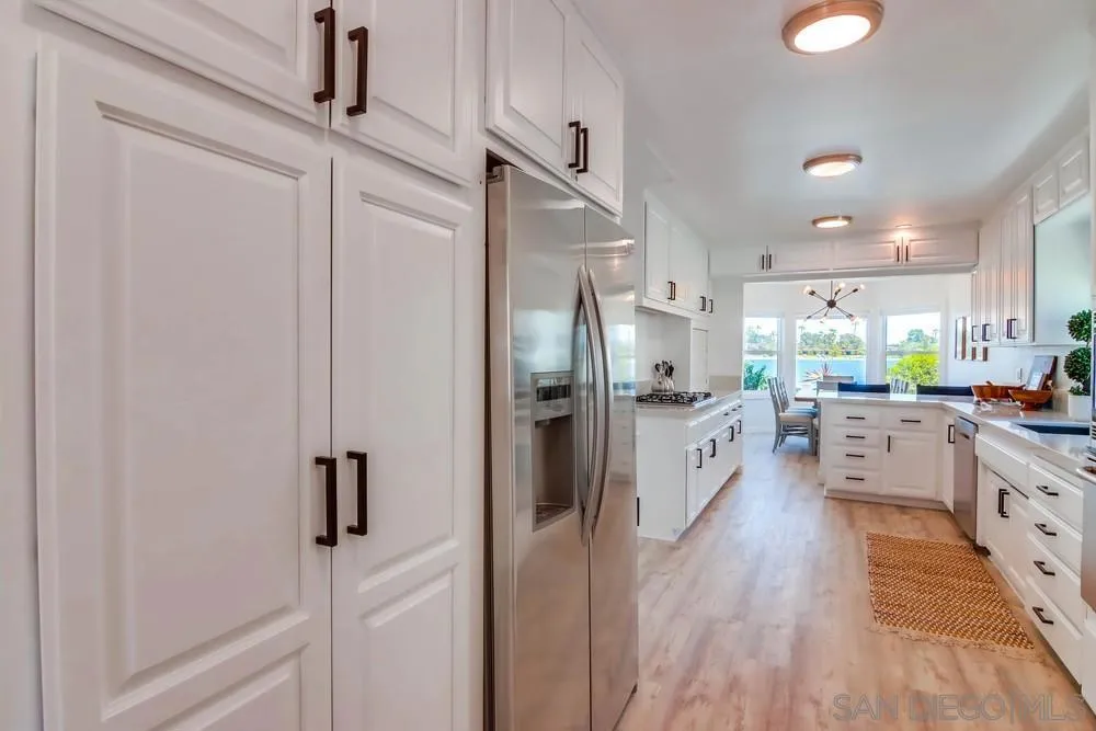 3291 Bayside Walk, San Diego, California 92109 home-pic-26