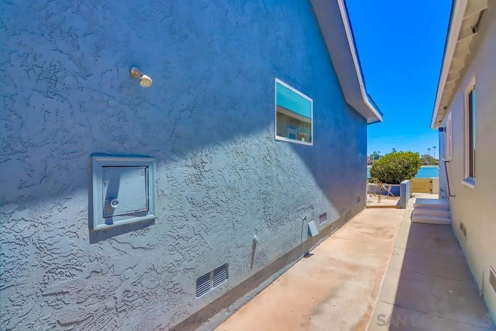3291 Bayside Walk, San Diego, California 92109 home-pic-67