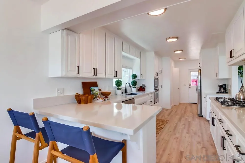 3291 Bayside Walk, San Diego, California 92109 home-pic-24