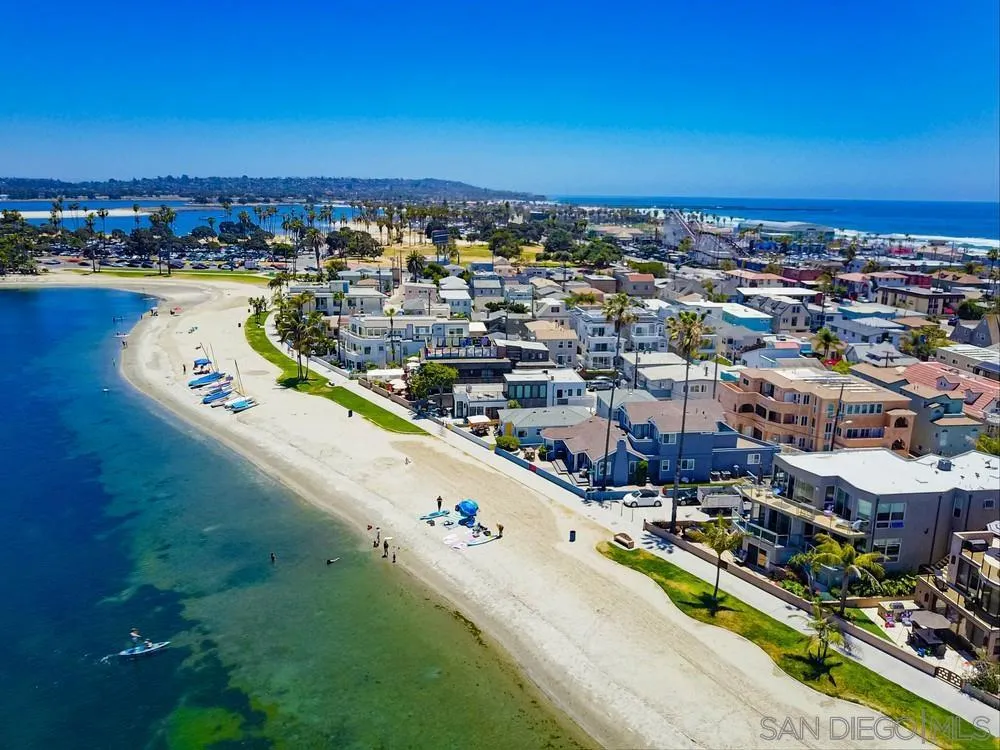 3291 Bayside Walk, San Diego, California 92109 home-pic-72
