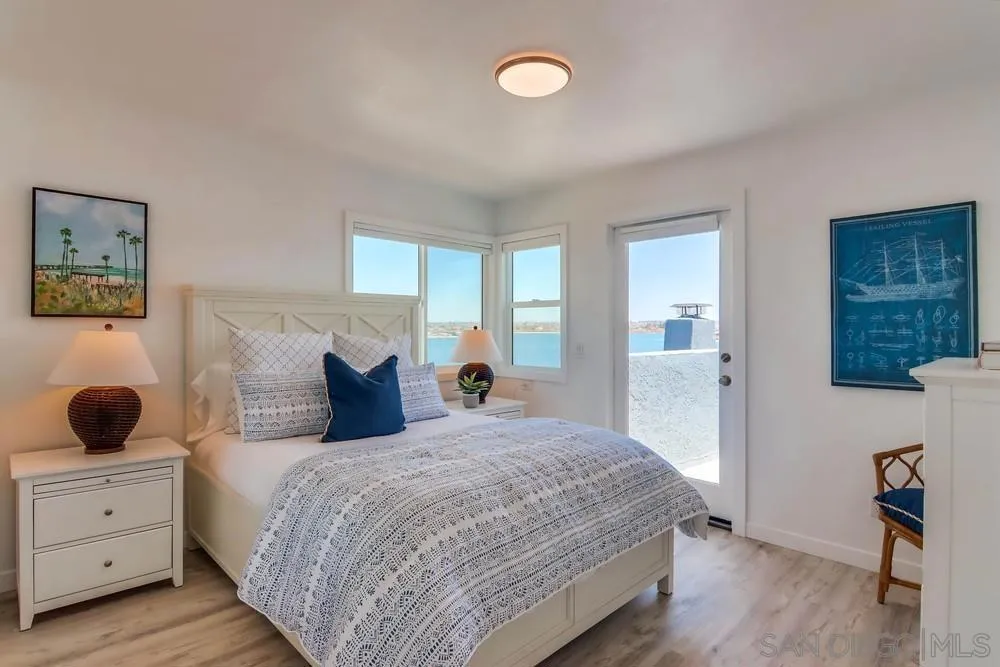 3291 Bayside Walk, San Diego, California 92109 home-pic-44