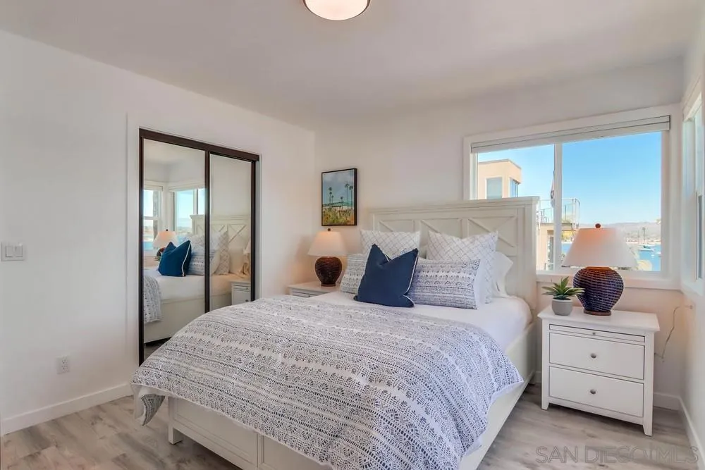 3291 Bayside Walk, San Diego, California 92109 home-pic-46