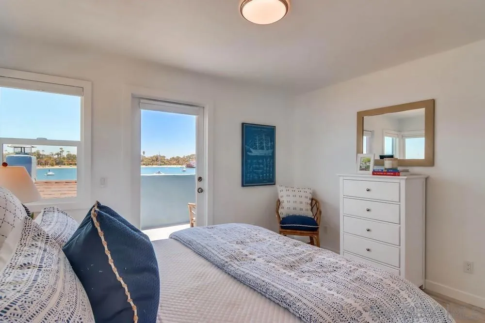 3291 Bayside Walk, San Diego, California 92109 home-pic-45