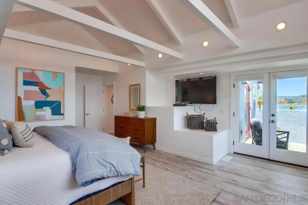 3291 Bayside Walk, San Diego, California 92109 home-pic-59