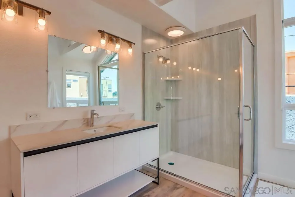 3291 Bayside Walk, San Diego, California 92109 home-pic-65