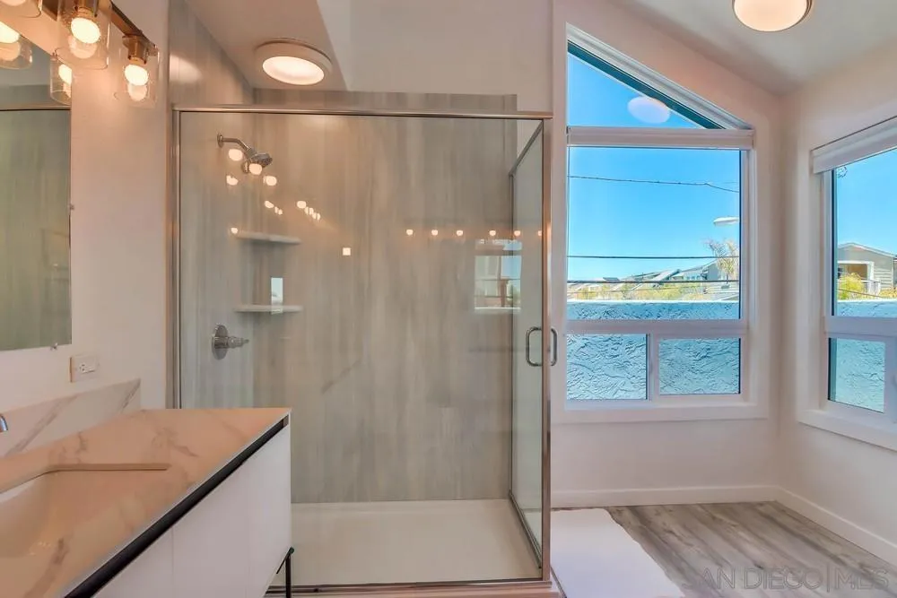 3291 Bayside Walk, San Diego, California 92109 home-pic-64