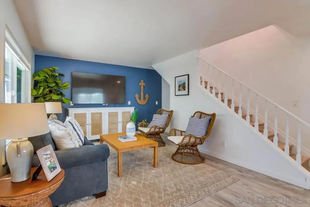 3291 Bayside Walk, San Diego, California 92109 home-pic-33