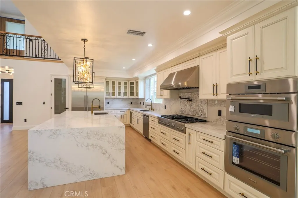 21861 Vacation Ln Lane, Huntington Beach, California 92646 home-pic-18
