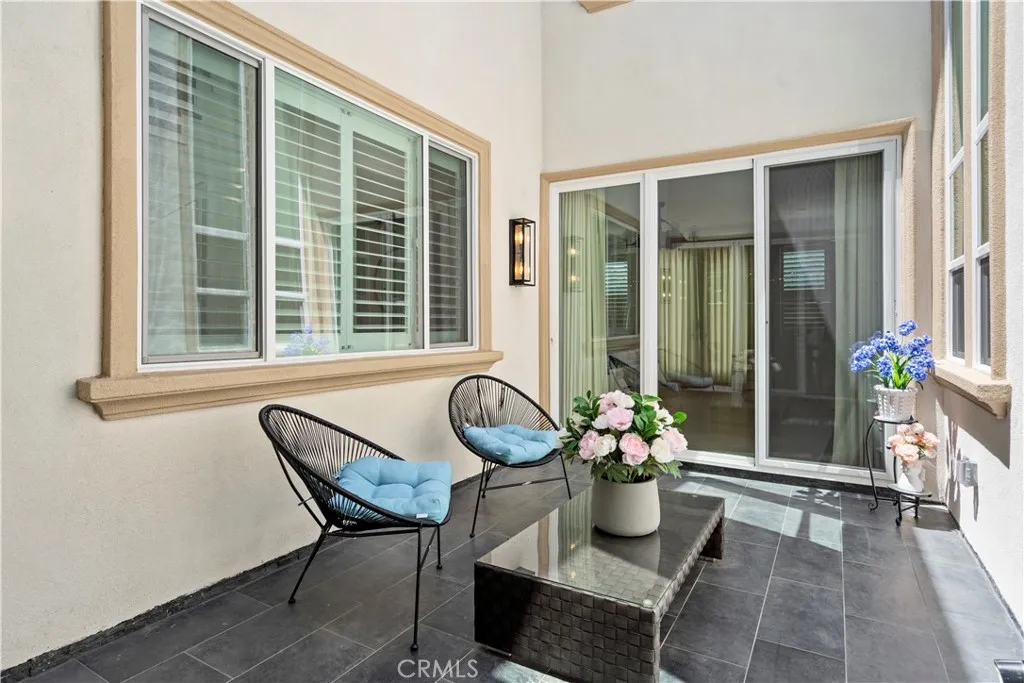21861 Vacation Ln Lane, Huntington Beach, California 92646 home-pic-2