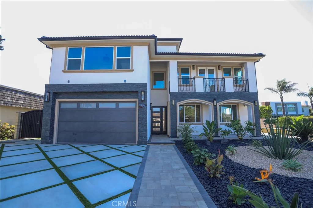 21861 Vacation Ln Lane, Huntington Beach, California 92646 home-pic-1