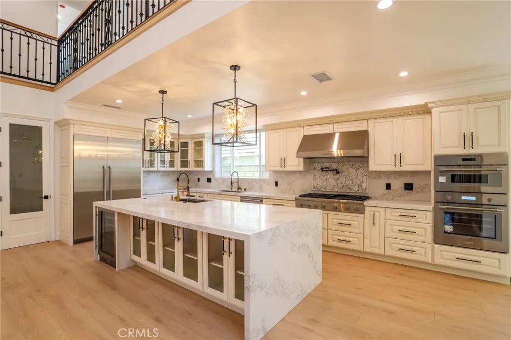 21861 Vacation Ln Lane, Huntington Beach, California 92646 home-pic-17