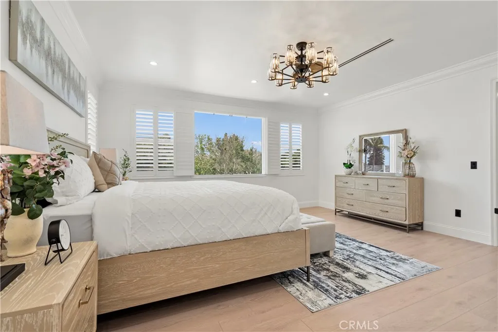 21861 Vacation Ln Lane, Huntington Beach, California 92646 home-pic-14