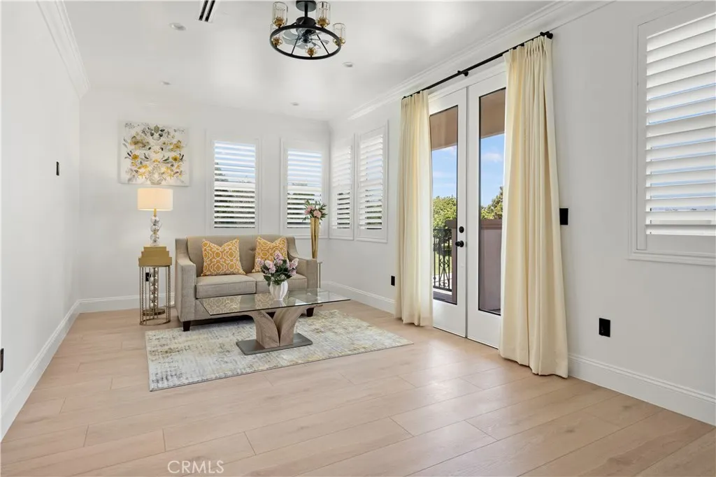 21861 Vacation Ln Lane, Huntington Beach, California 92646 home-pic-8