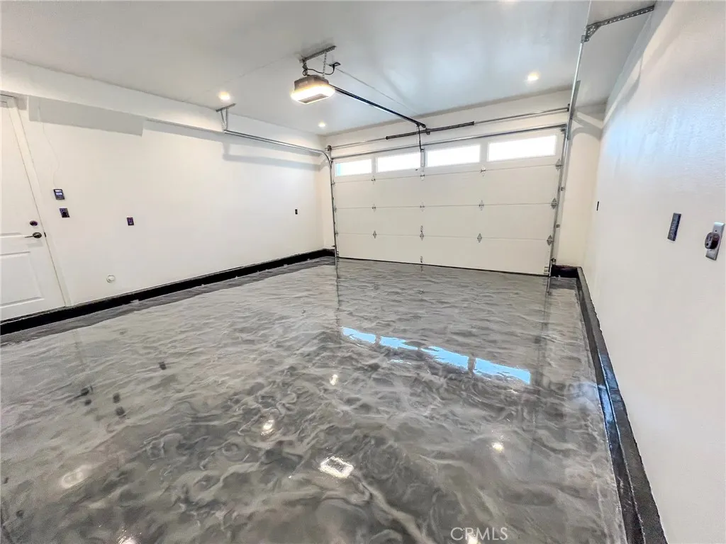 21861 Vacation Ln Lane, Huntington Beach, California 92646 home-pic-22