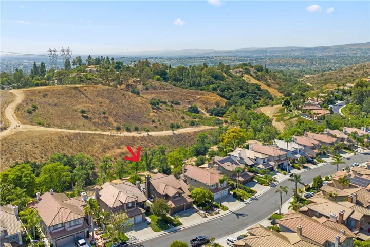 951 S Creekview Lane, Anaheim Hills, California 92808