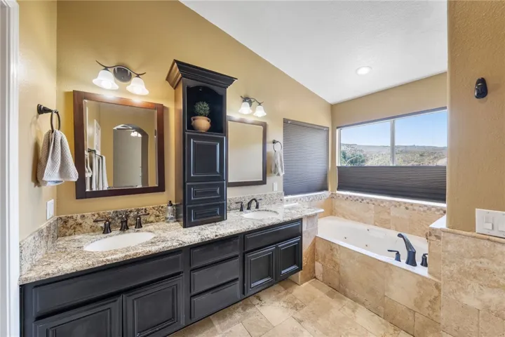 951 S Creekview Lane, Anaheim Hills, California 92808
