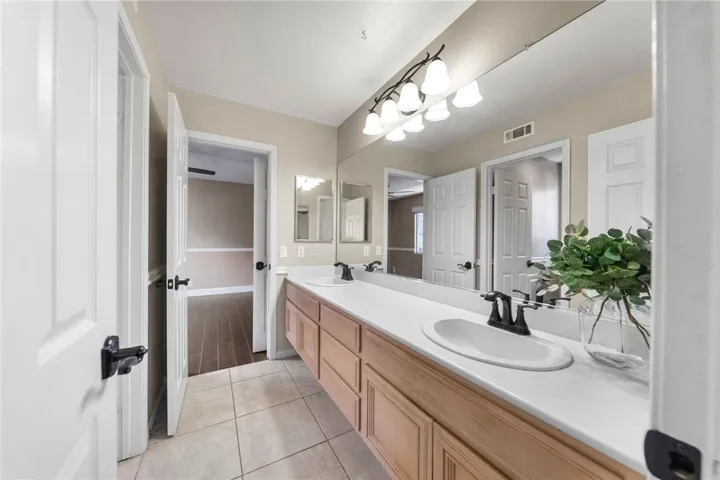 951 S Creekview Lane, Anaheim Hills, California 92808