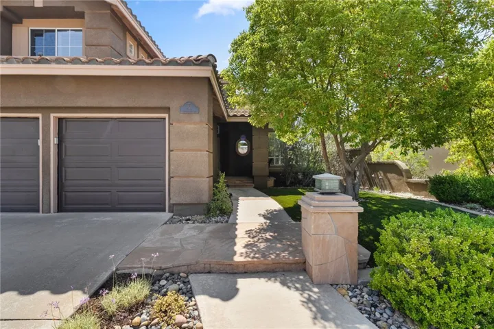 951 S Creekview Lane, Anaheim Hills, California 92808