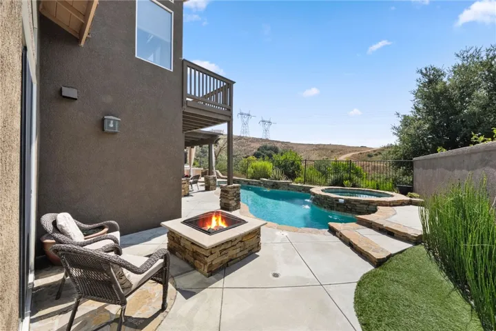 951 S Creekview Lane, Anaheim Hills, California 92808