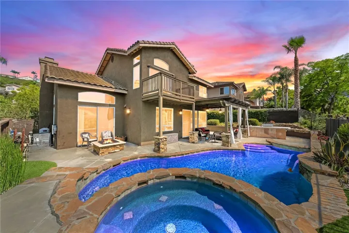 951 S Creekview Lane, Anaheim Hills, California 92808
