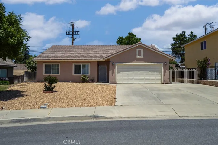 Welcome Home to 856 Liam Way in Beautiful Beaumont!