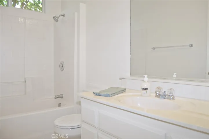 2nd Full Bath with Tub/Shower Combo