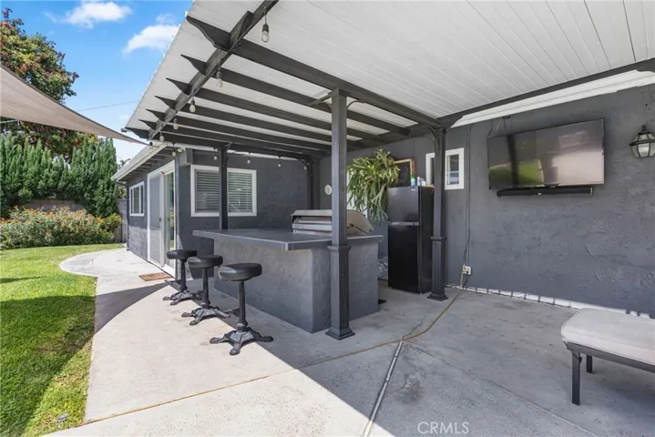 2951 S Plainfield Place, Ontario, California 91761