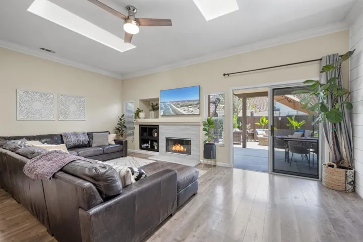 3925 Estancia Drive, Oceanside, California 92058