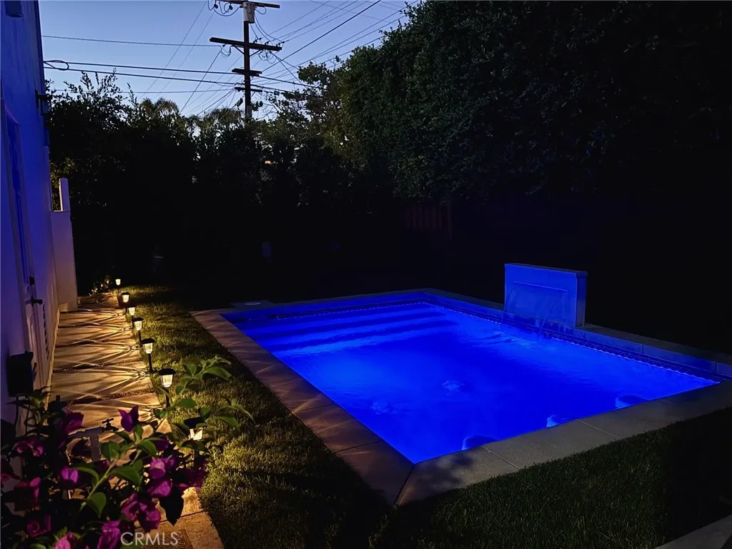 542 N Kilkea Drive, Los Angeles, California 90048 home-pic-63