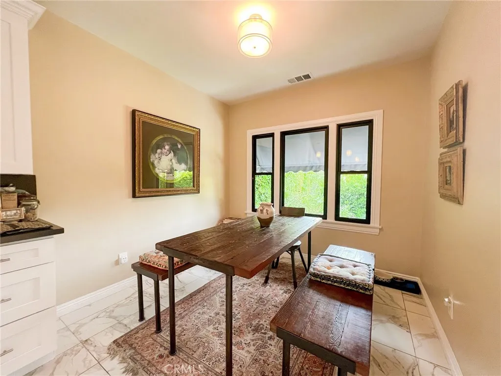542 N Kilkea Drive, Los Angeles, California 90048 home-pic-10