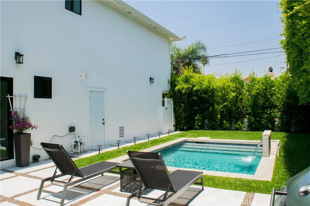 542 N Kilkea Drive, Los Angeles, California 90048 home-pic-59