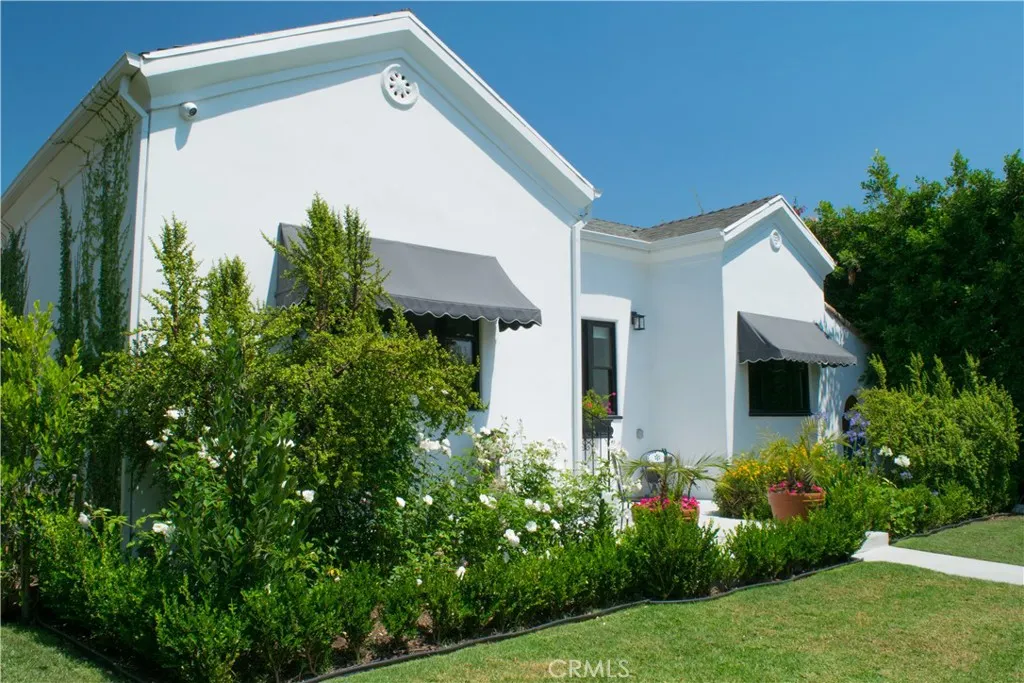 542 N Kilkea Drive, Los Angeles, California 90048 home-pic-1
