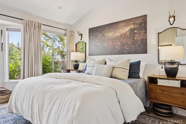 215 Meadowlark Road, Paso Robles, California 93446