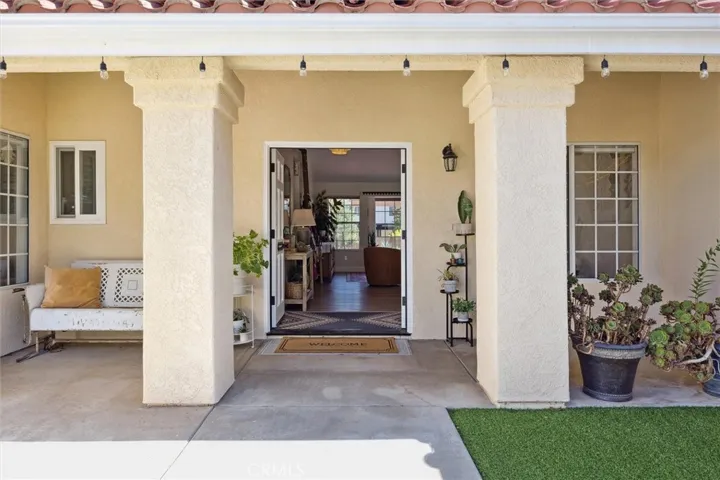 215 Meadowlark Road, Paso Robles, California 93446