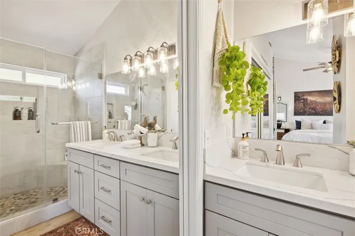 215 Meadowlark Road, Paso Robles, California 93446