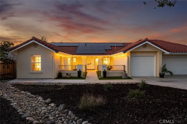 215 Meadowlark Road, Paso Robles, California 93446