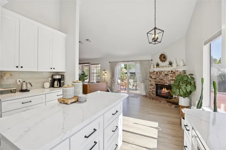 215 Meadowlark Road, Paso Robles, California 93446