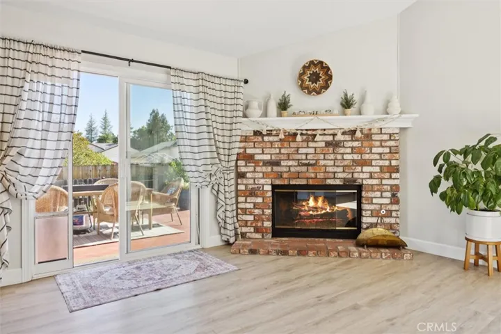 215 Meadowlark Road, Paso Robles, California 93446