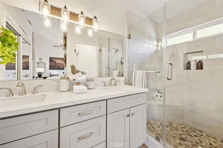 215 Meadowlark Road, Paso Robles, California 93446