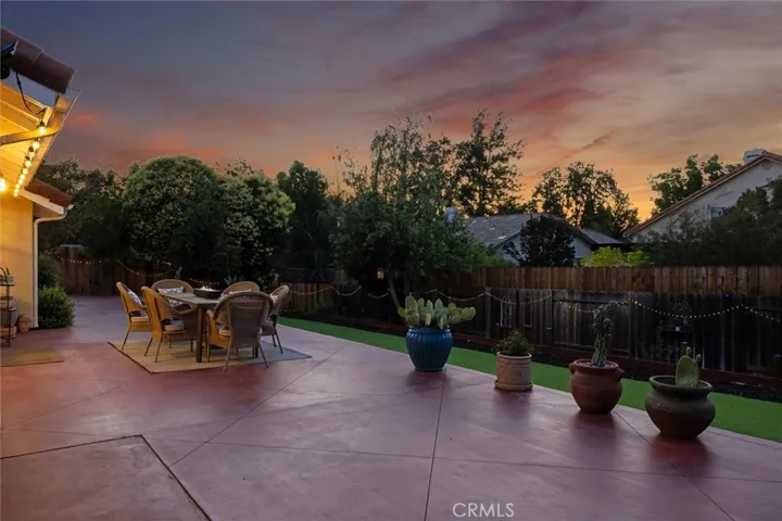 215 Meadowlark Road, Paso Robles, California 93446