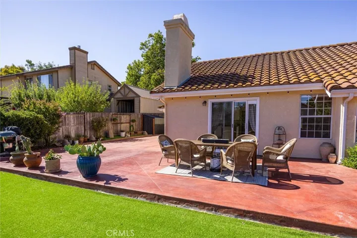 215 Meadowlark Road, Paso Robles, California 93446