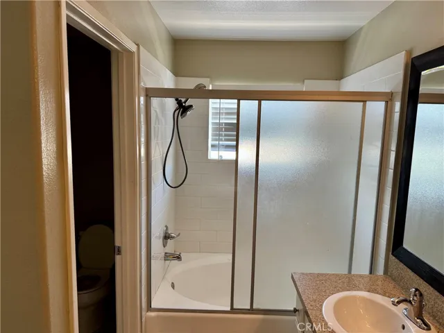 Primary​​‌​​​​‌​​‌‌​​‌​​​‌‌​​​‌​​‌‌​​‌‌​​‌‌​​​​ bathroom