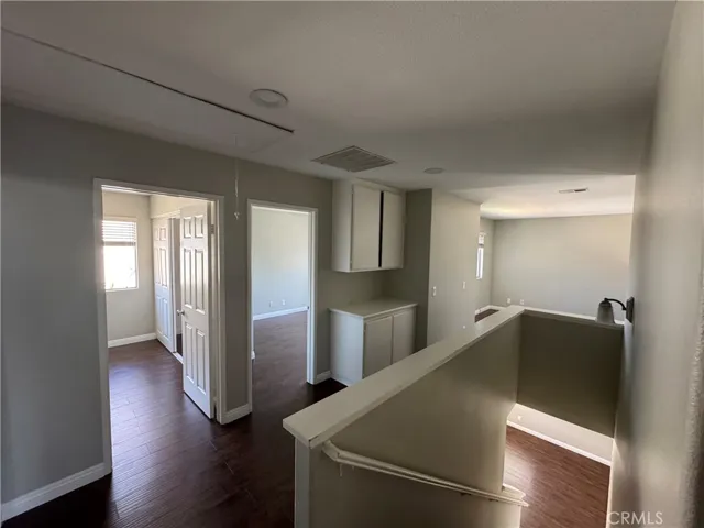 Upper landing