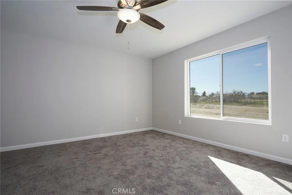 18238 Talisman Street, Hesperia, California 92345 home-pic-10