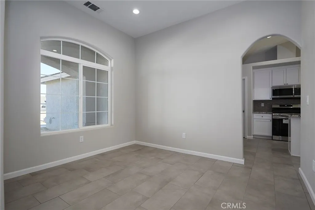 18238 Talisman Street, Hesperia, California 92345 home-pic-6